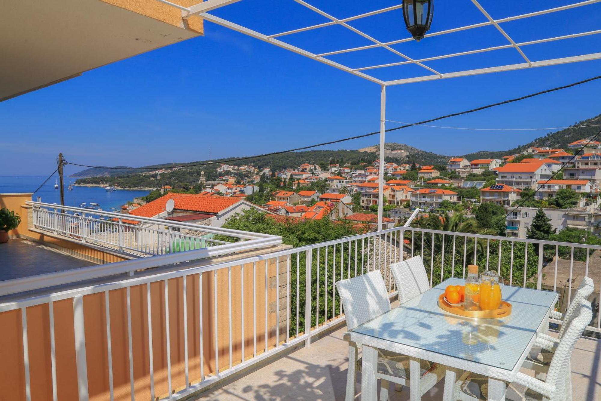Apartments Sunny Elza Hvar Town Exterior foto