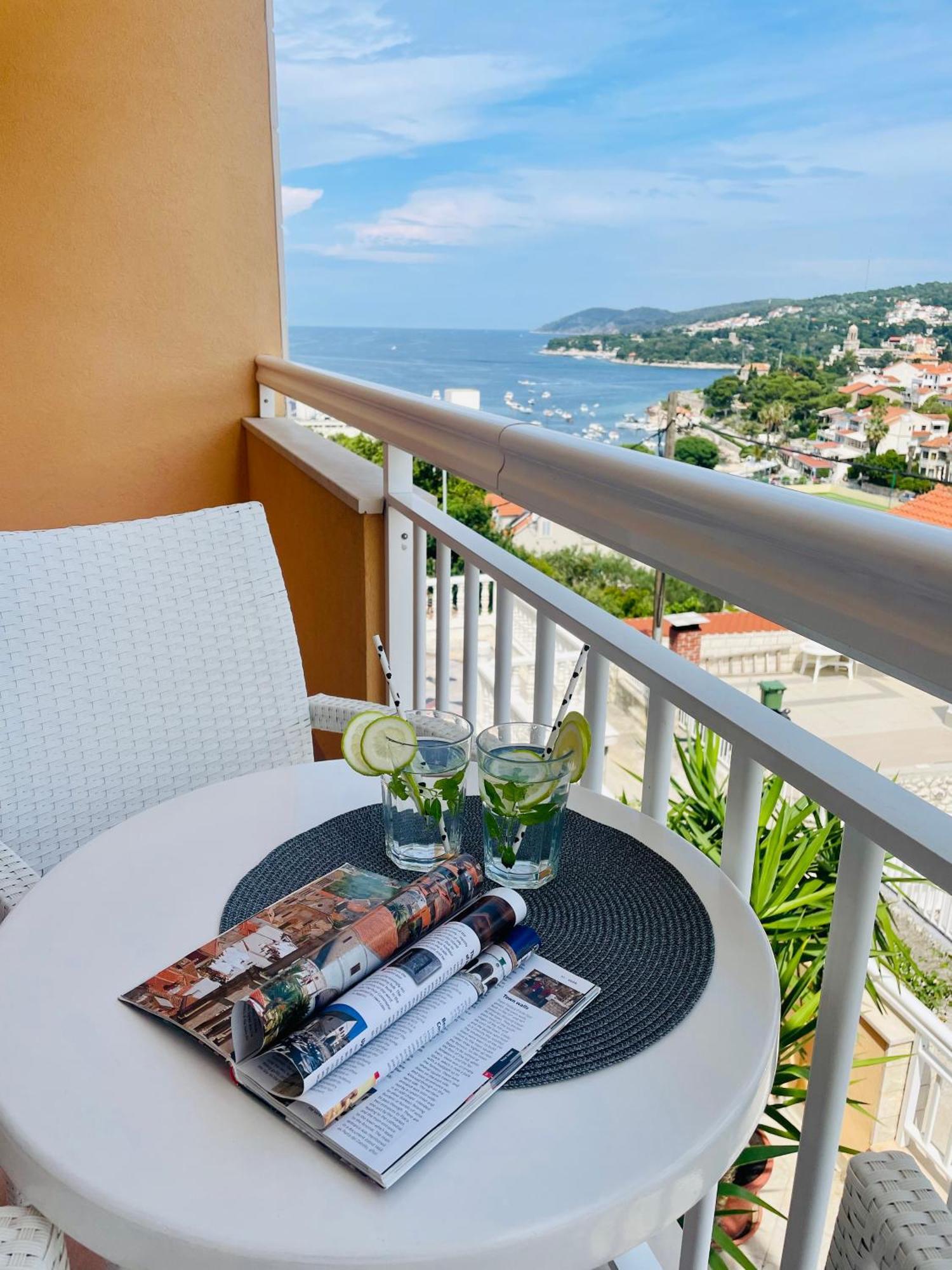 Apartments Sunny Elza Hvar Town Exterior foto
